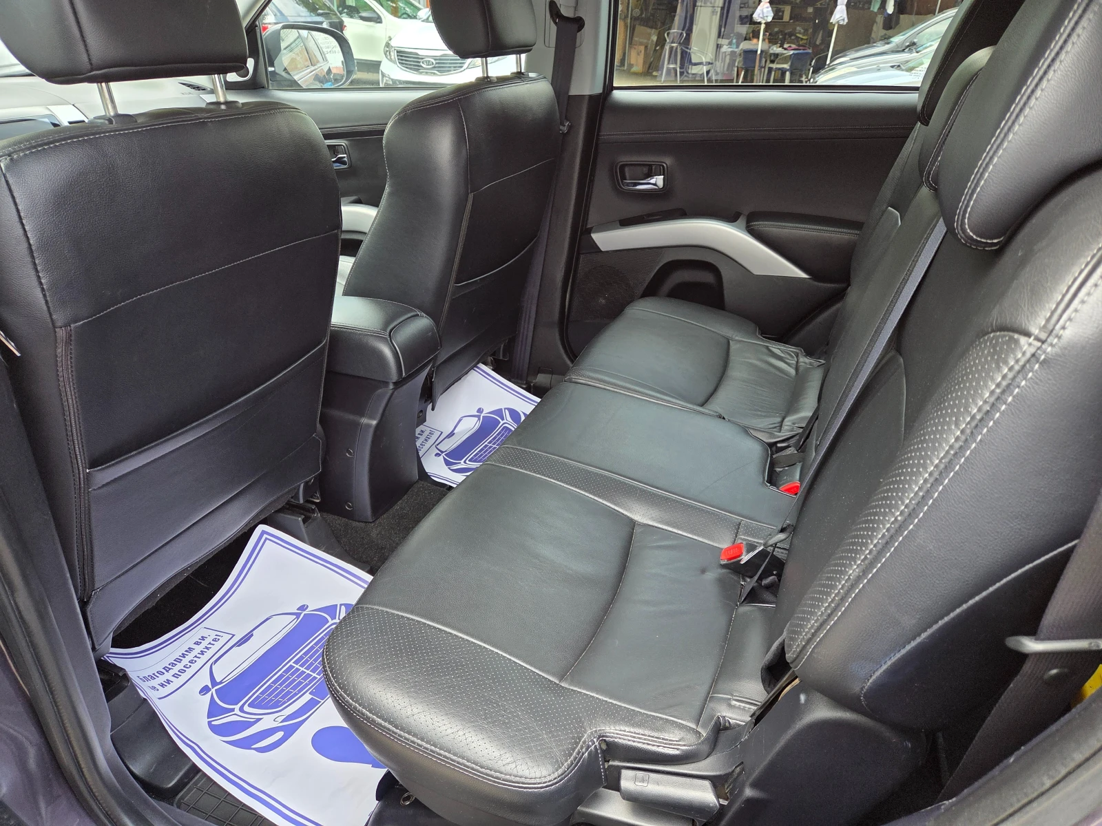 Mitsubishi Outlander 2.2 DID, снимка 11 - Автомобили и джипове - 55067062