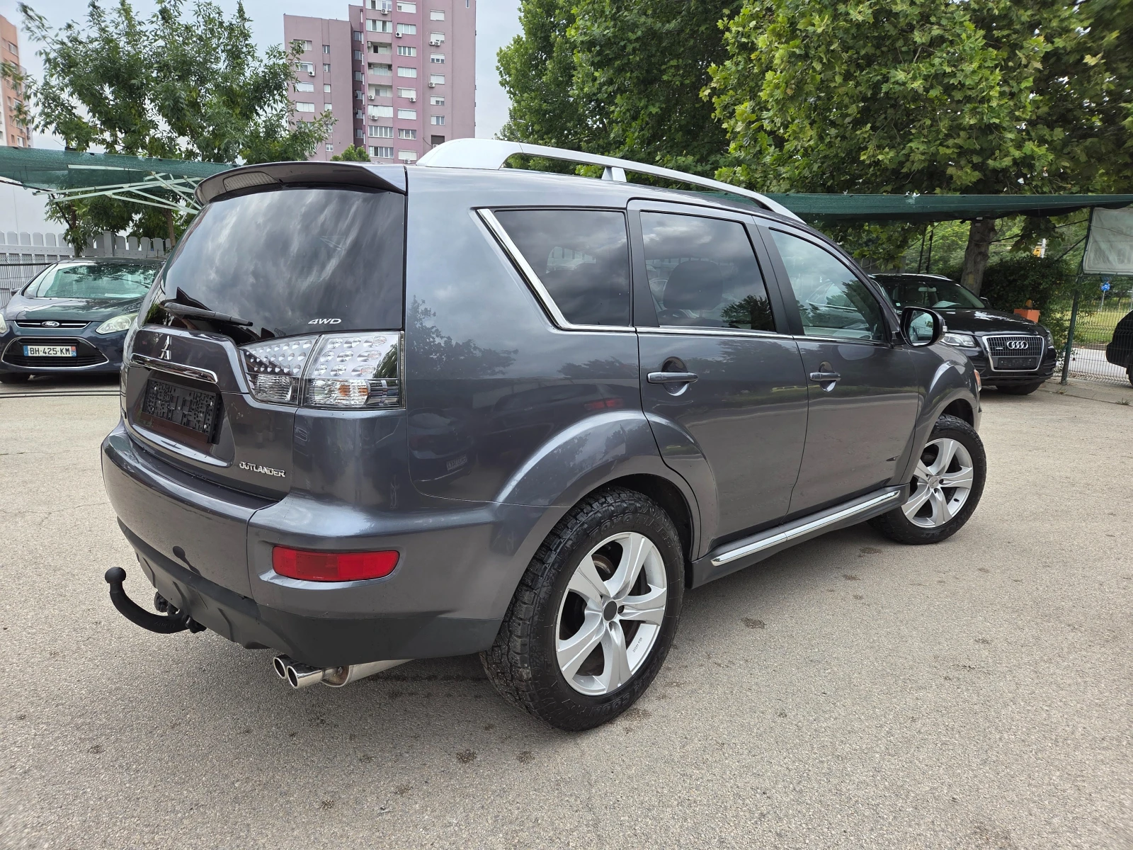 Mitsubishi Outlander 2.2 DID, снимка 4 - Автомобили и джипове - 55067062