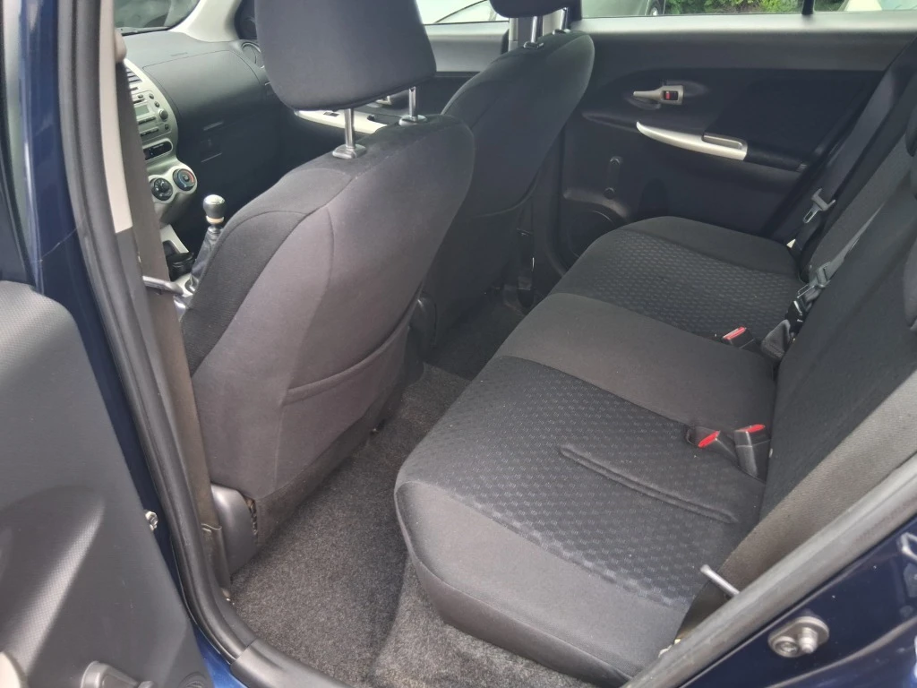 Toyota Urban Cruiser 4x4, снимка 9 - Автомобили и джипове - 55501522