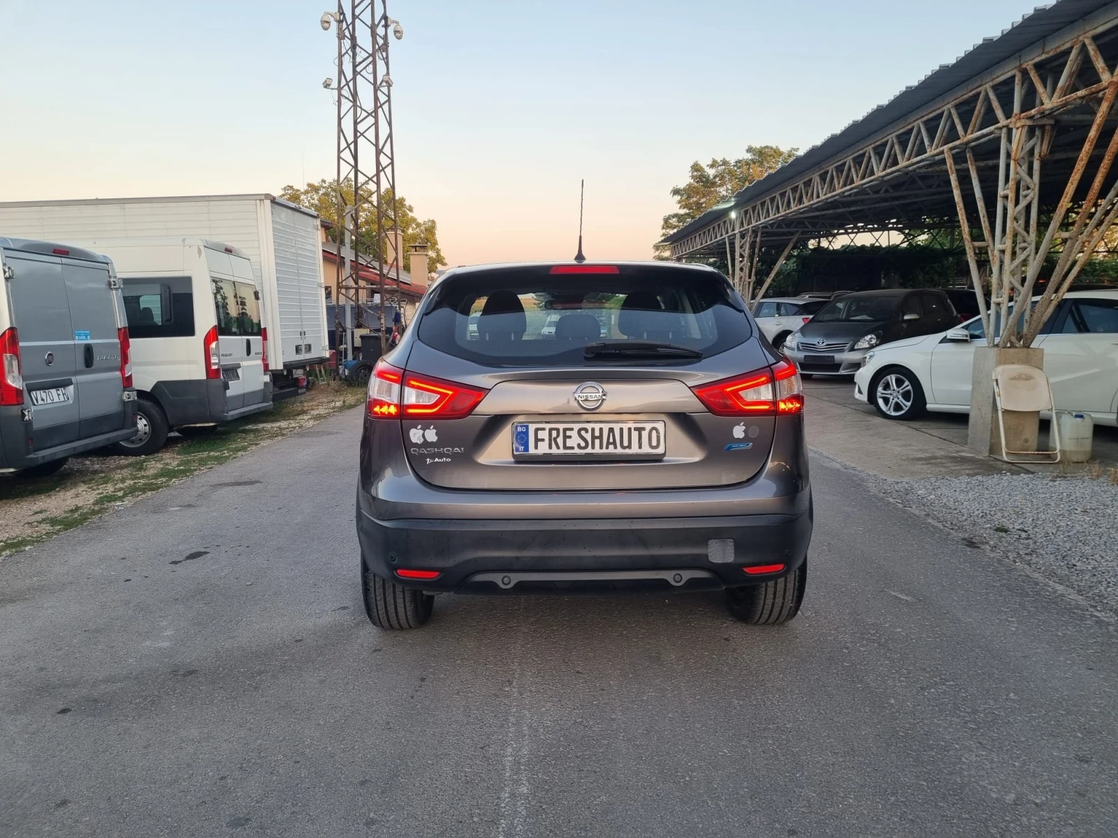 Nissan Qashqai, снимка 4 - Автомобили и джипове - 55507654