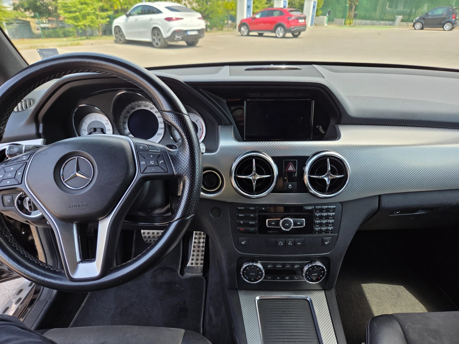 Mercedes-Benz GLK, снимка 9 - Автомобили и джипове - 55658315