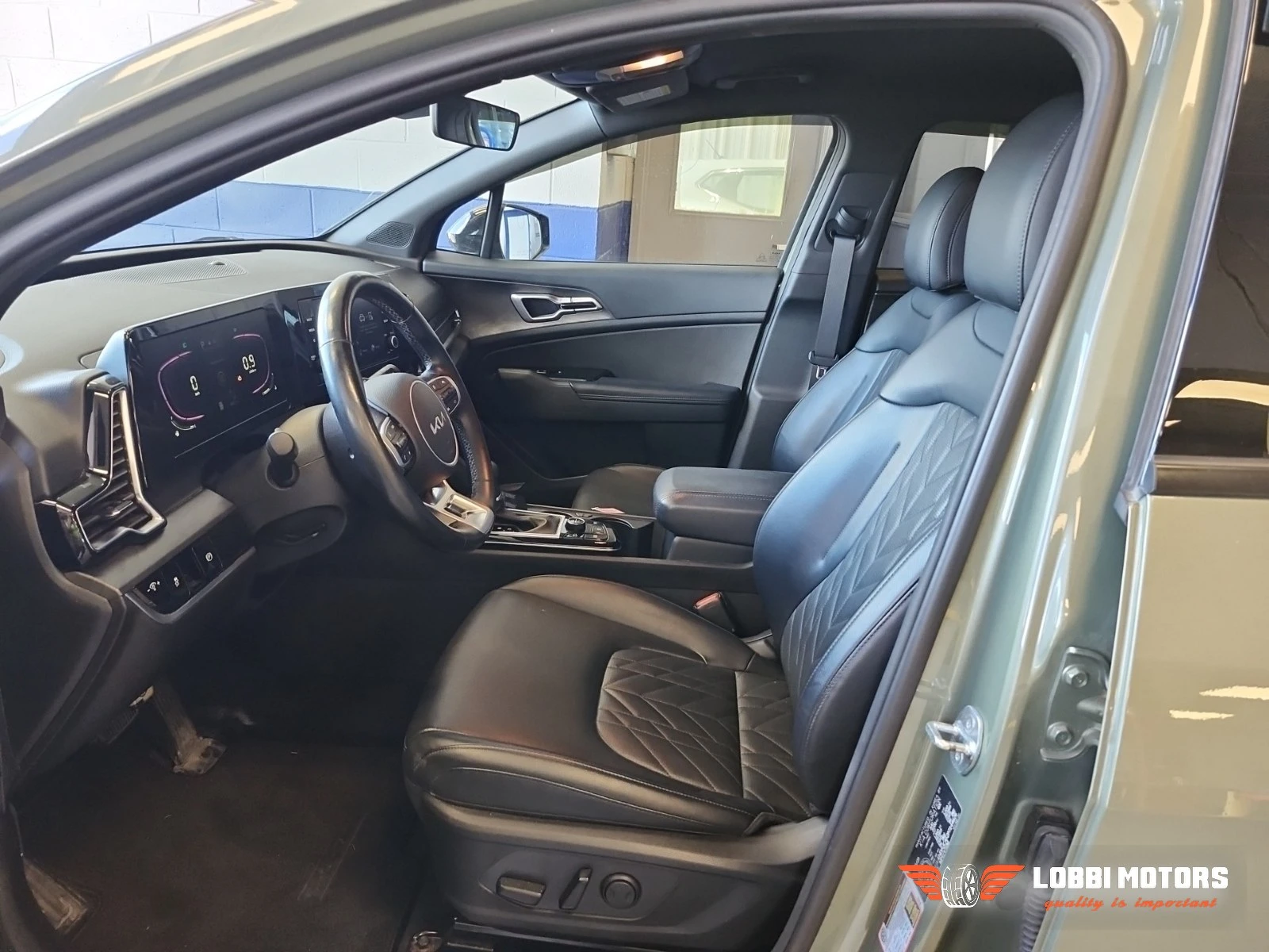 Kia Sportage, снимка 3 - Автомобили и джипове - 55954762