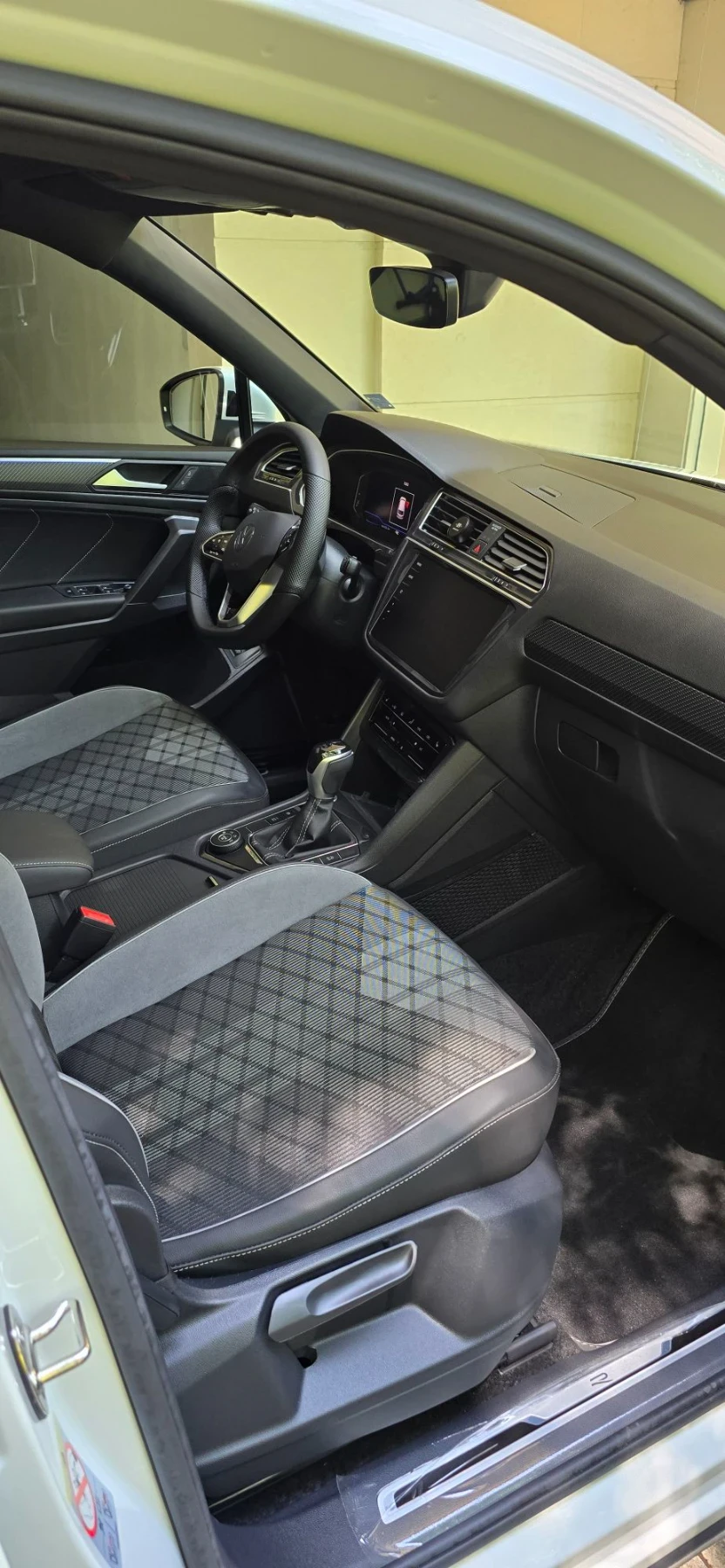 VW Tiguan Allspace R Line, снимка 7 - Автомобили и джипове - 56057855