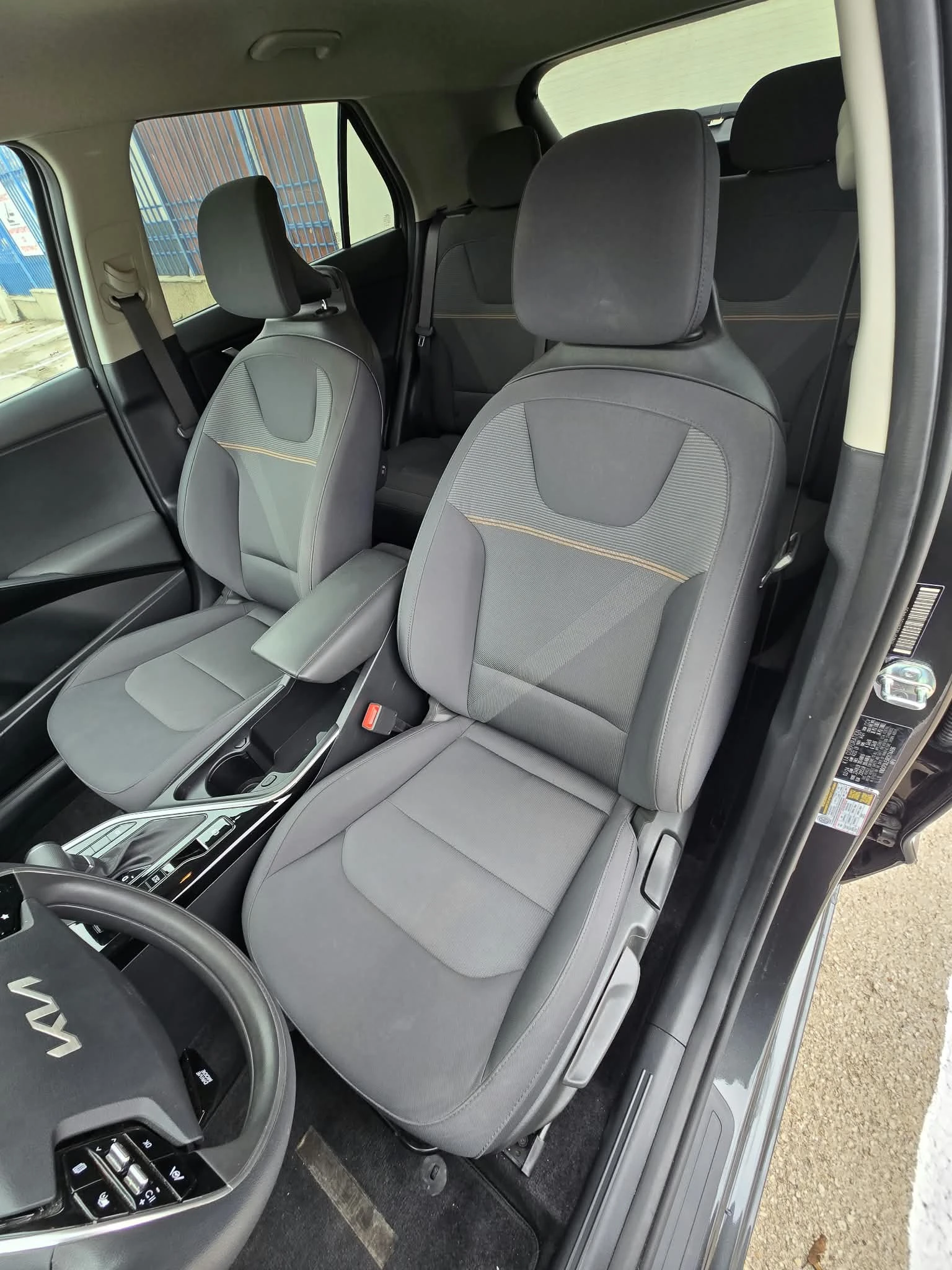Kia Niro Lx, снимка 15 - Автомобили и джипове - 56730046