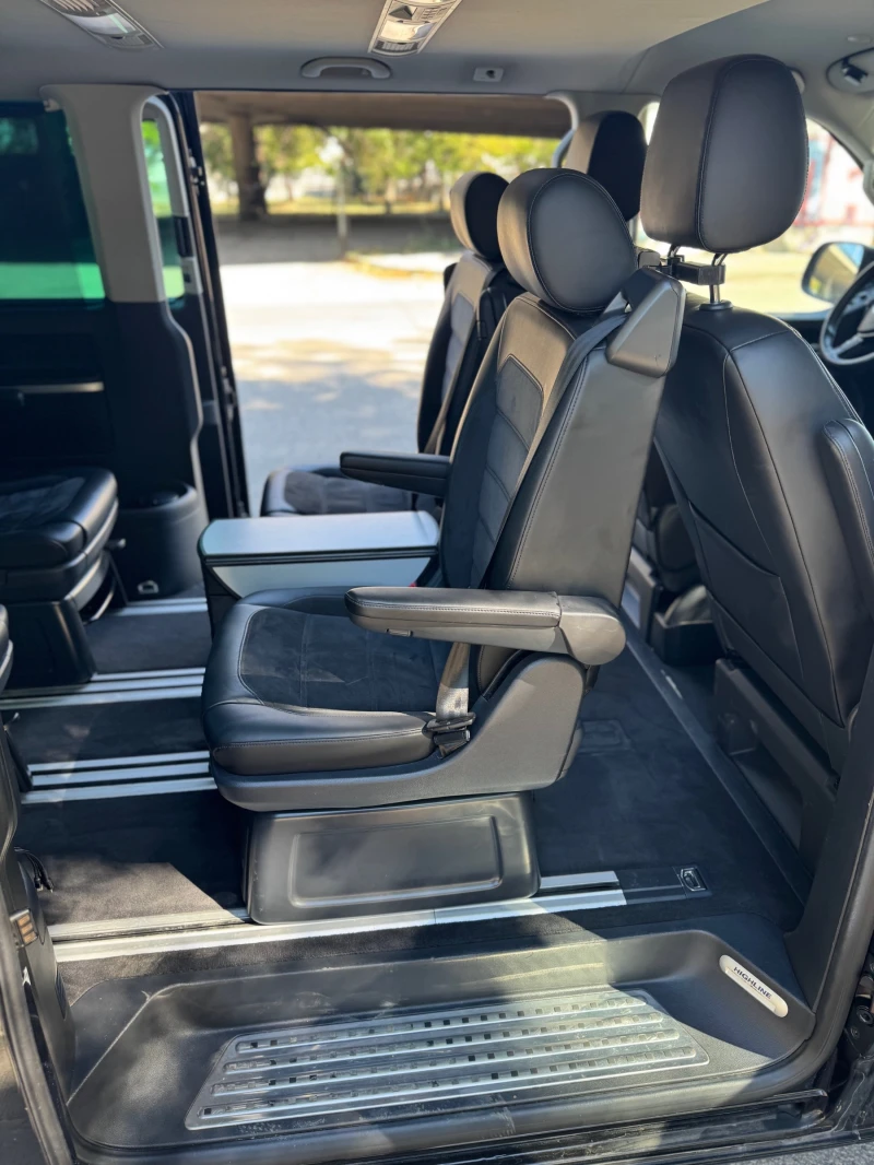 VW Multivan VW Multivan T6 Highline 204PS 4x4 DSG   FULL MAX, снимка 11 - Бусове и автобуси - 51780464