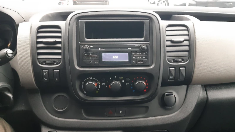 Renault Trafic 1, 6D-95 k.s.-8 места-ТОП състоние, снимка 15 - Бусове и автобуси - 52339303