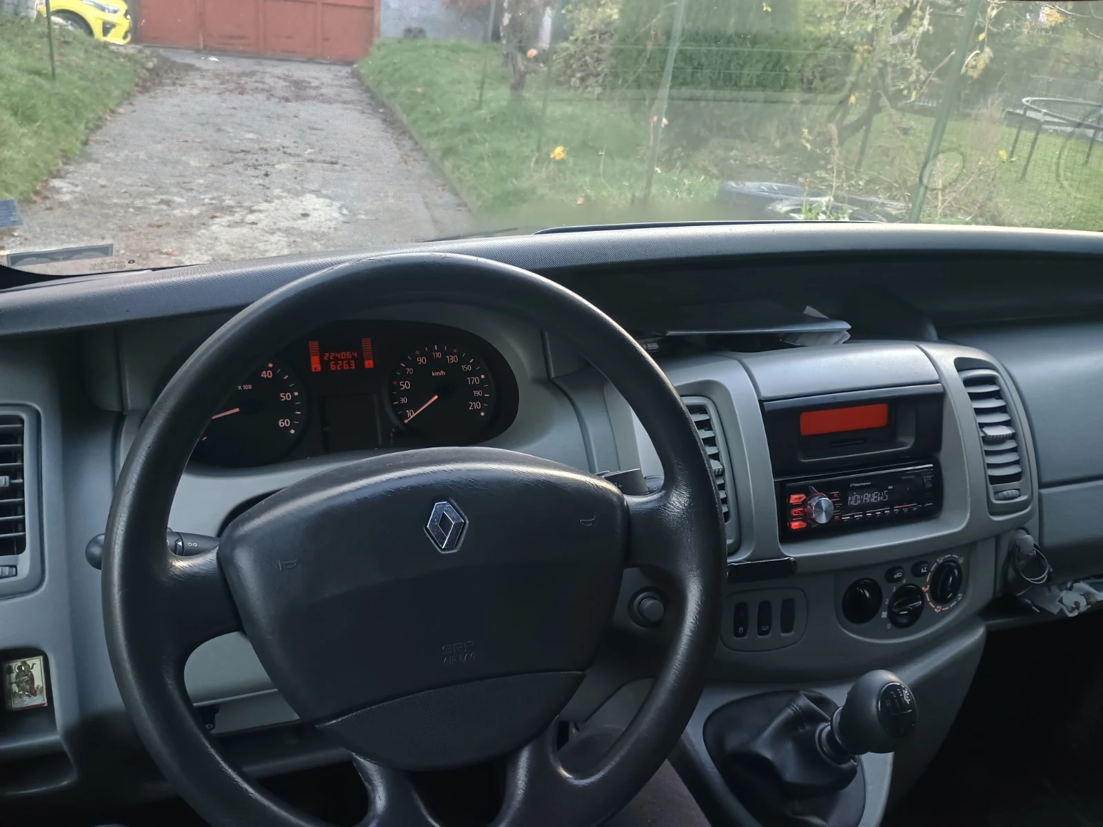 Renault Trafic, снимка 5 - Бусове и автобуси - 55574904