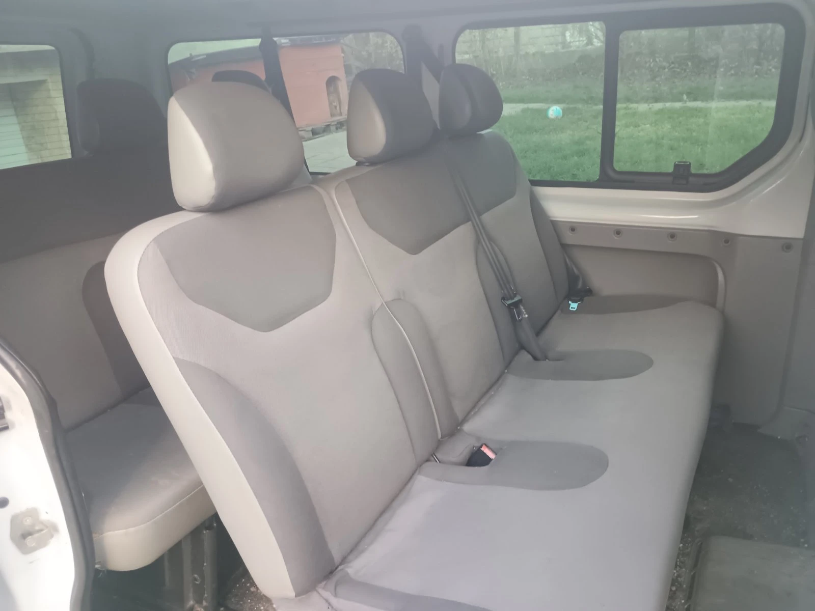 Renault Trafic, снимка 8 - Бусове и автобуси - 55574904
