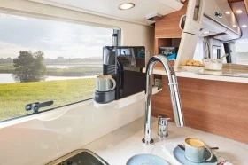 Кемпер Carthago chic c-line I 4.9 LE L , снимка 9