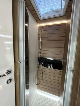 Кемпер Mobilvetta Krosser P86 LifePo4, двоен под , снимка 6