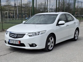 Honda Accord 2.4i-VTEC Дистроник Пълна сервизна история в ХОНДА, снимка 1