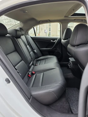 Honda Accord 2.4i-VTEC Дистроник Пълна сервизна история в ХОНДА, снимка 13