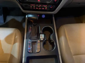 Kia Carnival 2.2D 9-Seater Luxury, снимка 14