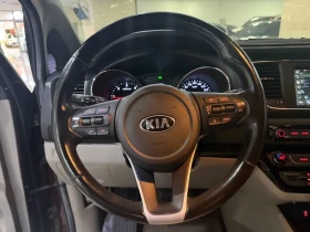 Kia Carnival 2.2D 9-Seater Luxury, снимка 10