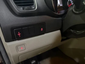 Kia Carnival 2.2D 9-Seater Luxury, снимка 16
