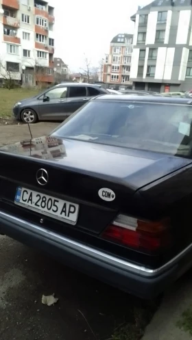 Mercedes-Benz E 230, снимка 2