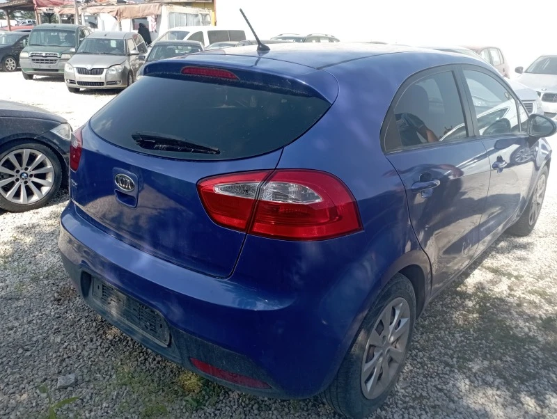 Kia Rio 1.3iгаз, снимка 3 - Автомобили и джипове - 47272085