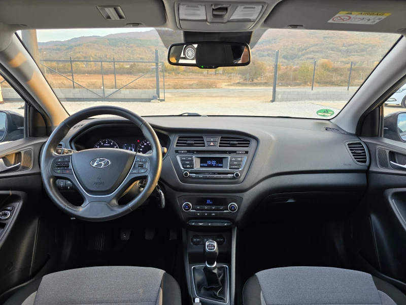 Hyundai I20 1.2i * Panorama* , снимка 11 - Автомобили и джипове - 47915236