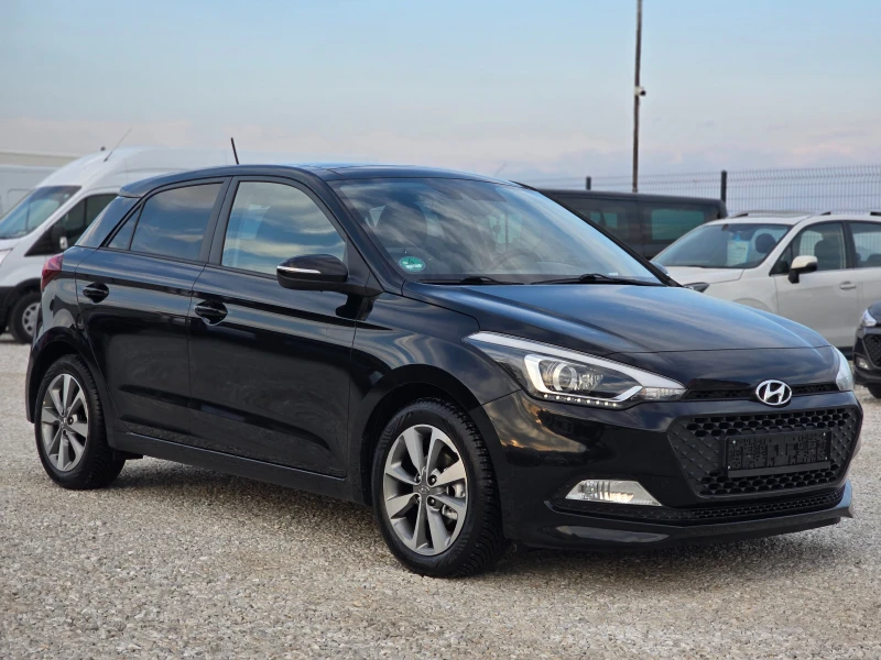 Hyundai I20 1.2i * Panorama* , снимка 3 - Автомобили и джипове - 47915236