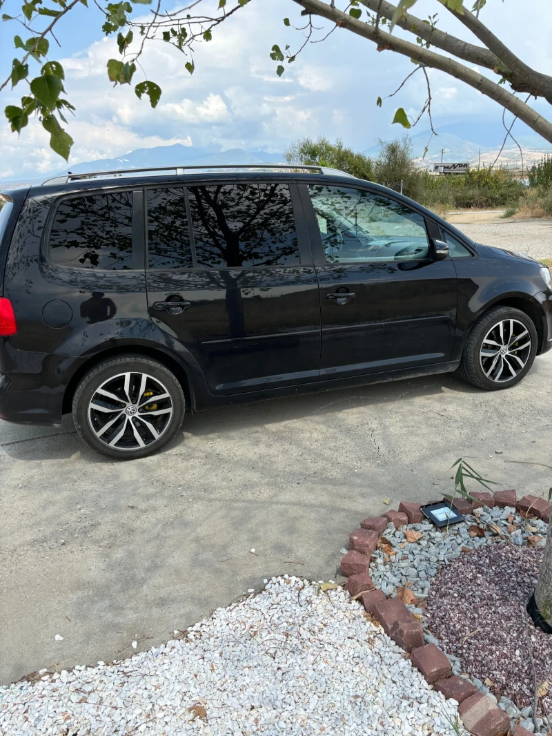 VW Touran, снимка 4 - Автомобили и джипове - 48382986