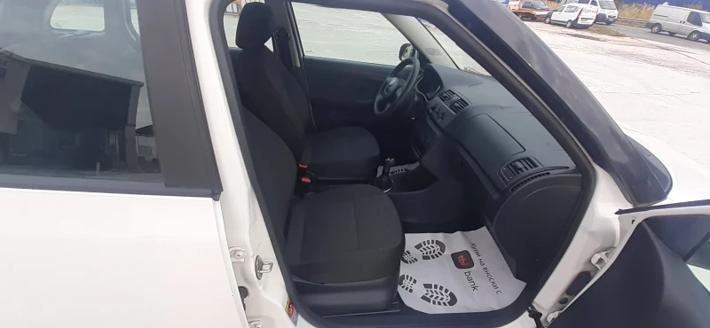 Skoda Fabia 1.2 TSI 86 k.c. 4 цилиндъра , снимка 10 - Автомобили и джипове - 52136673