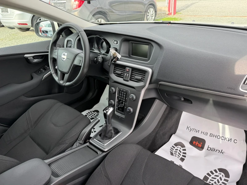 Volvo V40 (KATO НОВА), снимка 15 - Автомобили и джипове - 52660903