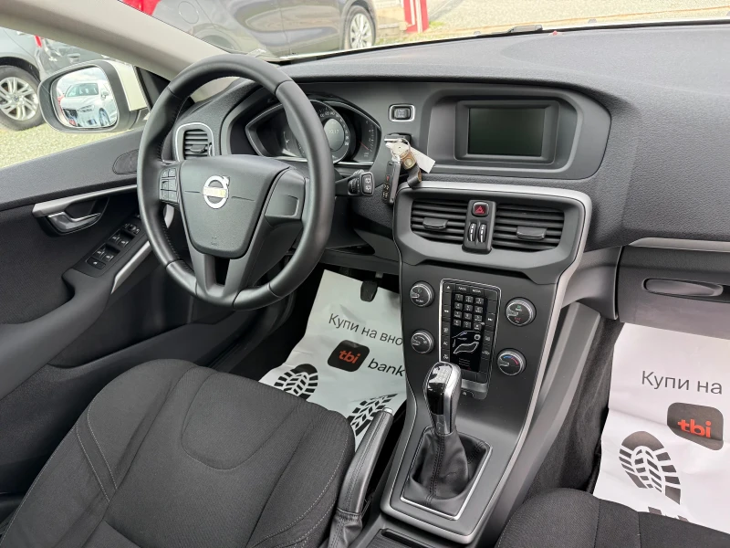 Volvo V40 (KATO НОВА), снимка 16 - Автомобили и джипове - 52660903