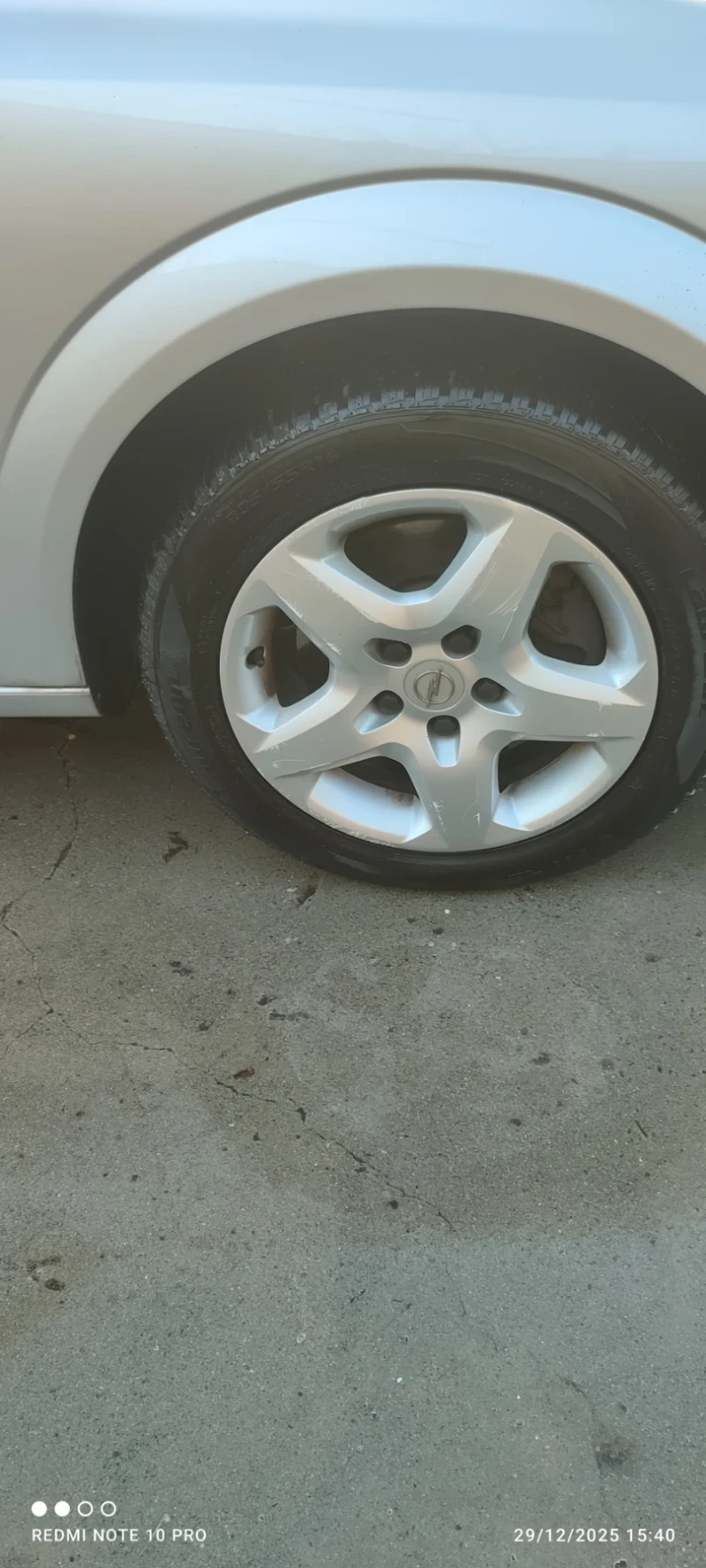 Opel Astra, снимка 5 - Автомобили и джипове - 52957611