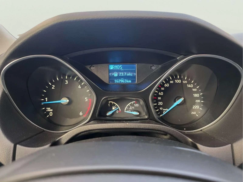 Ford Focus 1.5 TDCi, снимка 12 - Автомобили и джипове - 53255695