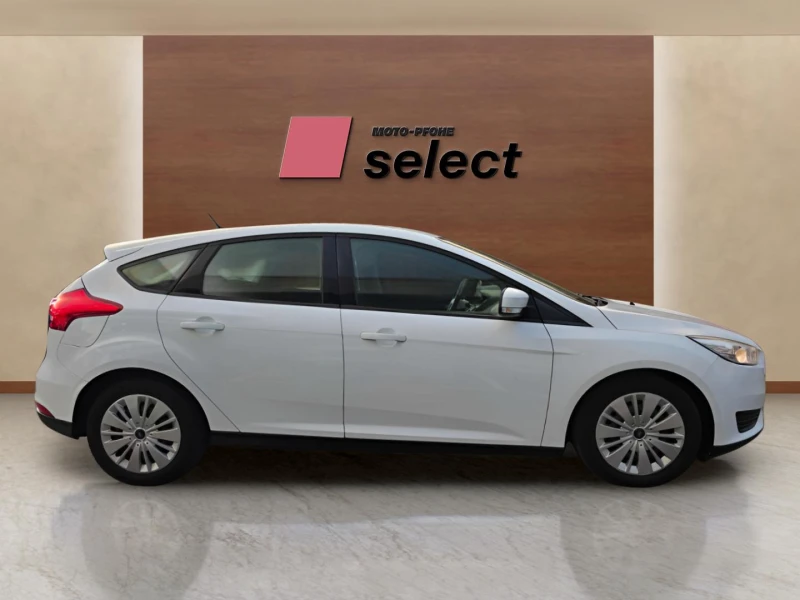 Ford Focus 1.5 TDCi, снимка 4 - Автомобили и джипове - 53255695