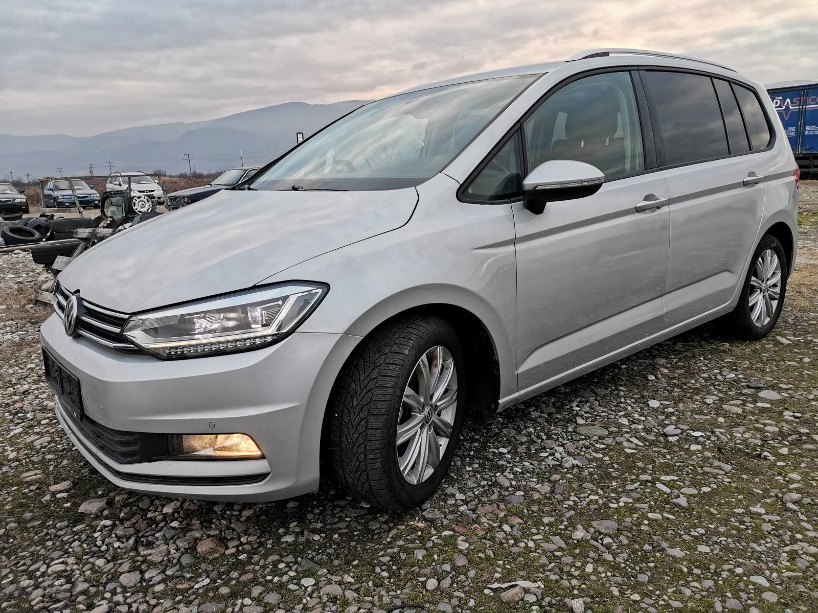 VW Touran TDI 116к.с. - изображение 2