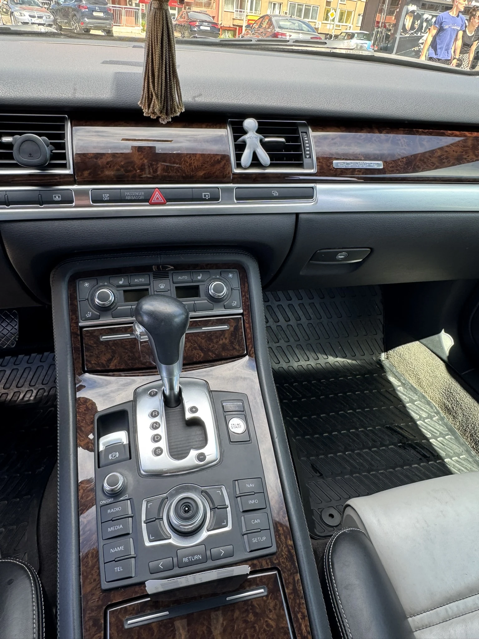 Audi A8  - изображение 10