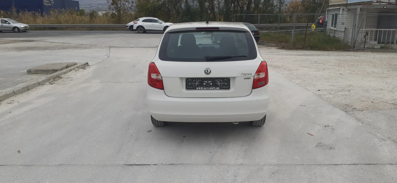 Skoda Fabia 1.2 TSI 86 k.c. 4 цилиндъра  - изображение 3