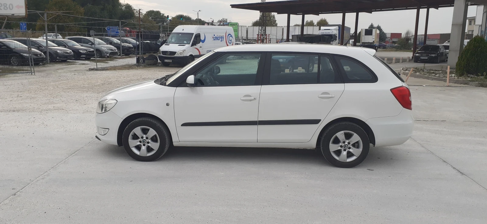 Skoda Fabia 1.2 TSI 86 k.c. 4 цилиндъра  - изображение 5