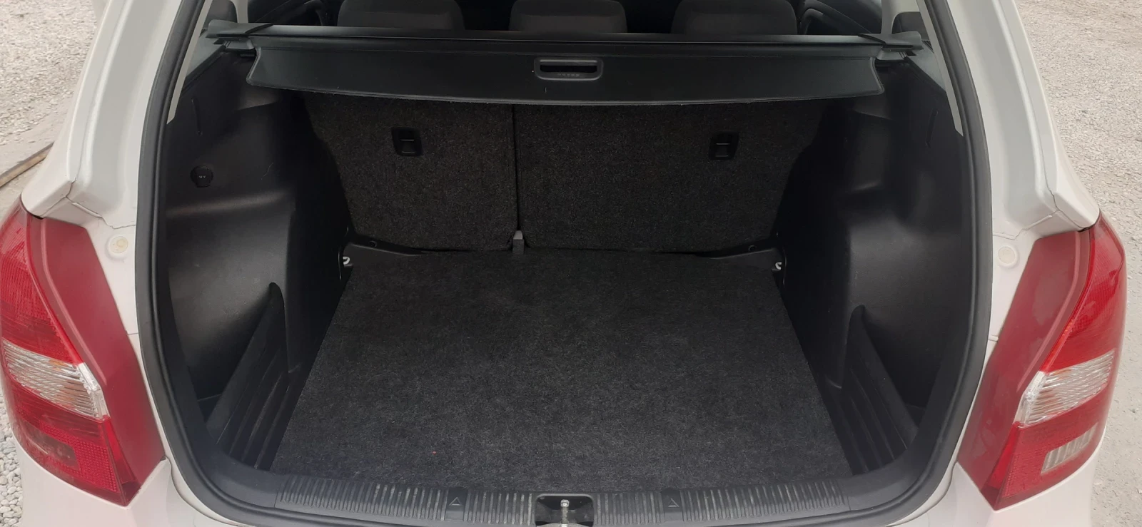 Skoda Fabia 1.2 TSI 86 k.c. 4 цилиндъра  | Mobile.bg — изображение 14