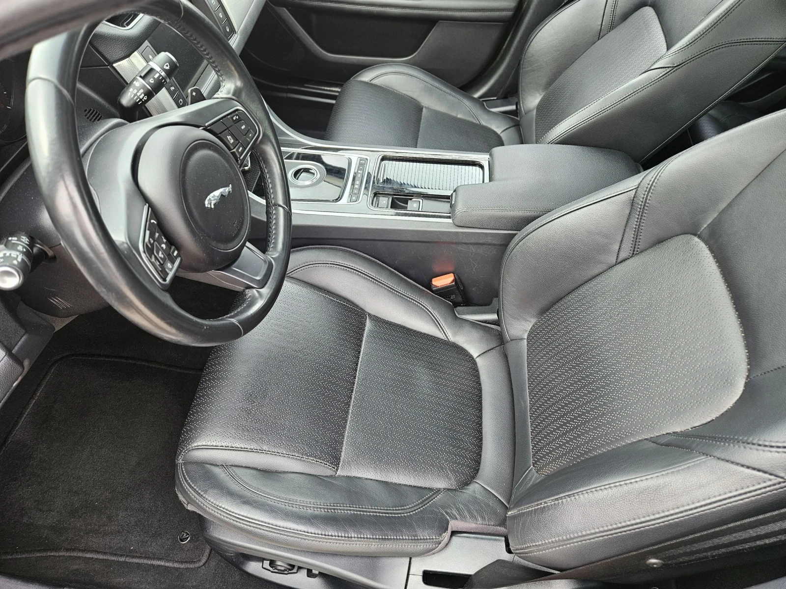 Jaguar Xf 3.0D swiss edition  - изображение 8