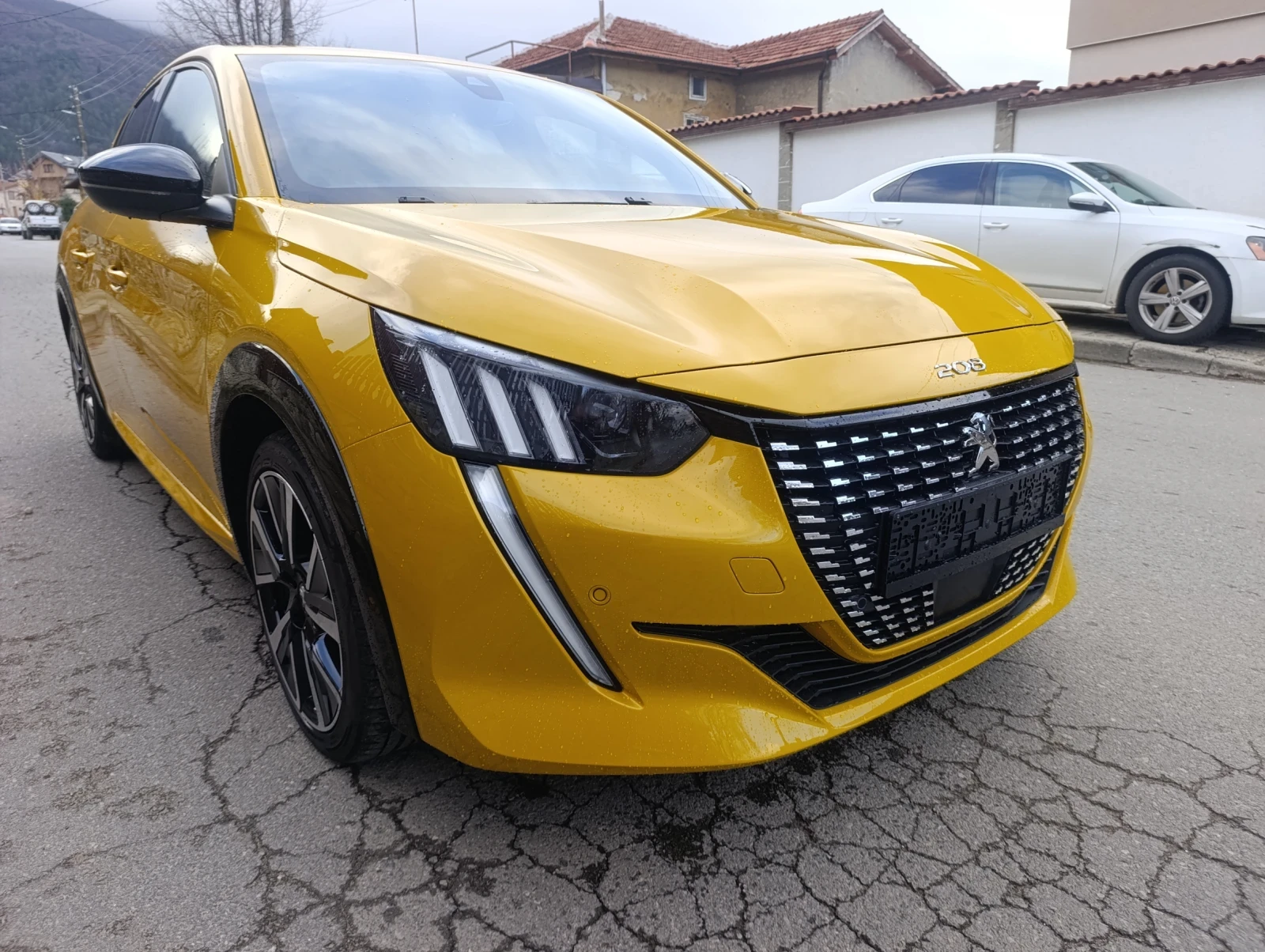 Peugeot 208 208 GT-line  | Mobile.bg   4