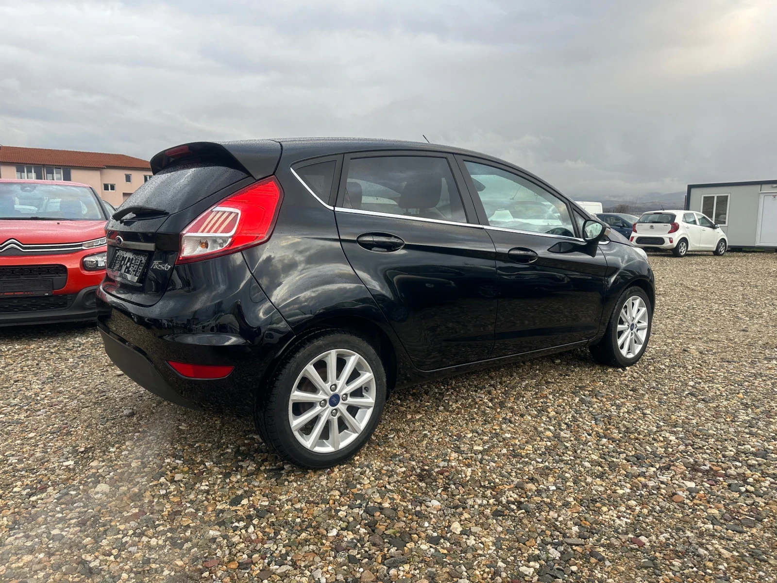 Ford Fiesta  - изображение 5