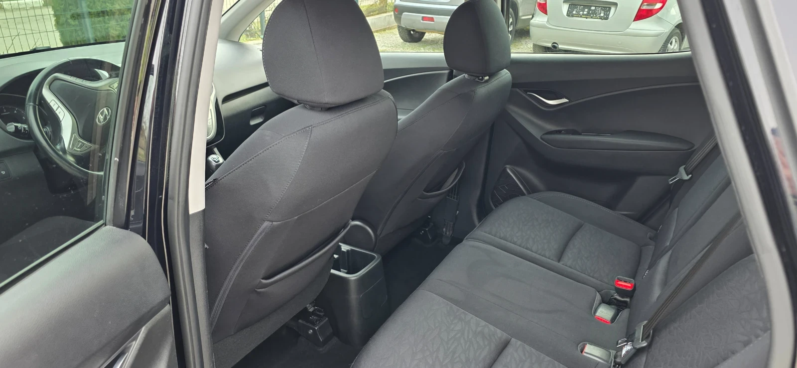 Hyundai Ix20 ix20, снимка 6 - Автомобили и джипове - 53792110