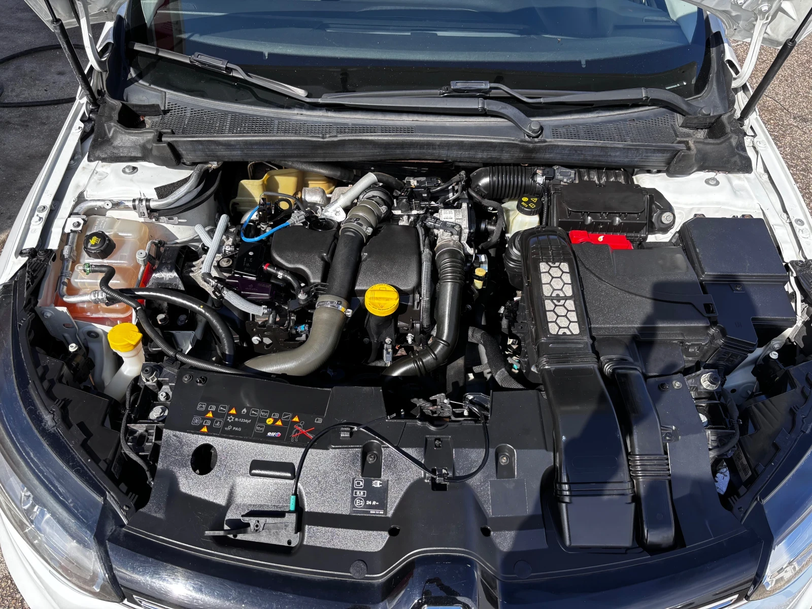 Renault Megane 1.5DCI LED/NAVI, снимка 9 - Автомобили и джипове - 54006007