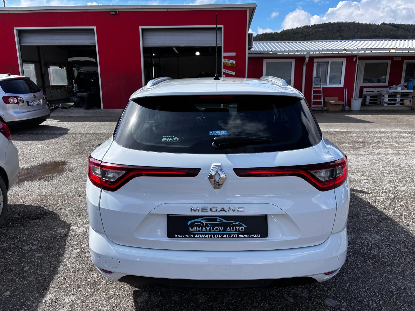 Renault Megane 1.5DCI LED/NAVI, снимка 4 - Автомобили и джипове - 54006007