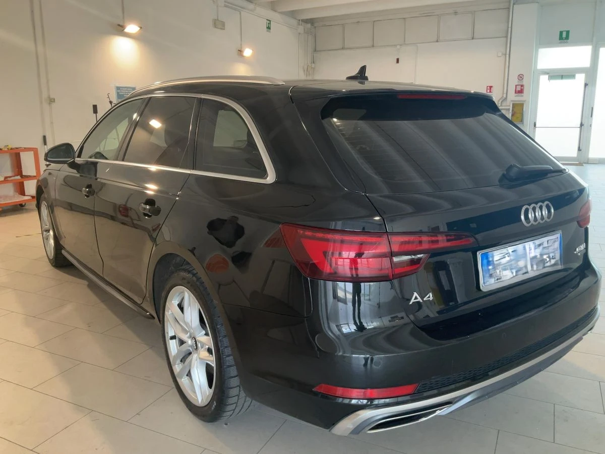Audi A4 40 TDI quattro S line Edition, снимка 2 - Автомобили и джипове - 54113193