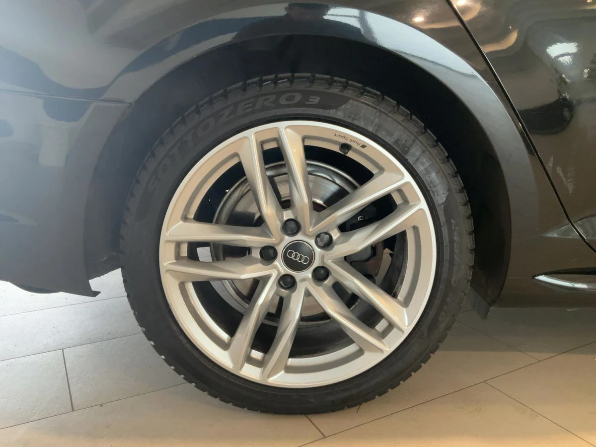 Audi A4 40 TDI quattro S line Edition, снимка 6 - Автомобили и джипове - 54113193