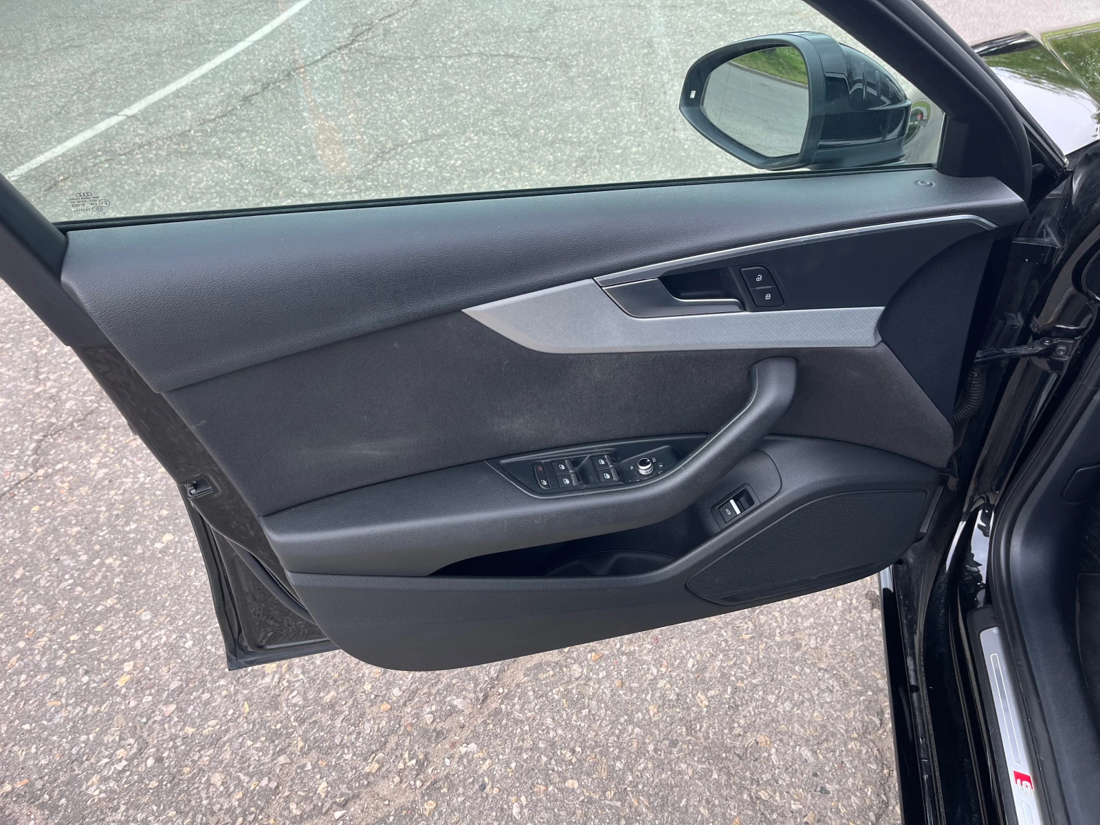 Audi A4 40 TDI quattro S line Edition, снимка 9 - Автомобили и джипове - 54113193