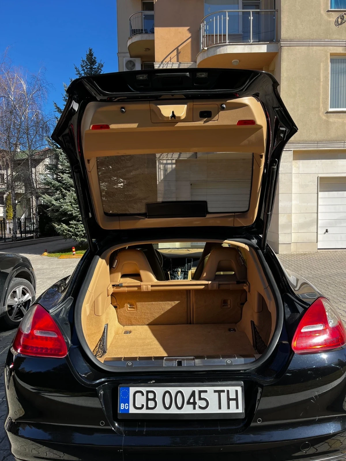 Porsche Panamera, снимка 12 - Автомобили и джипове - 54145930