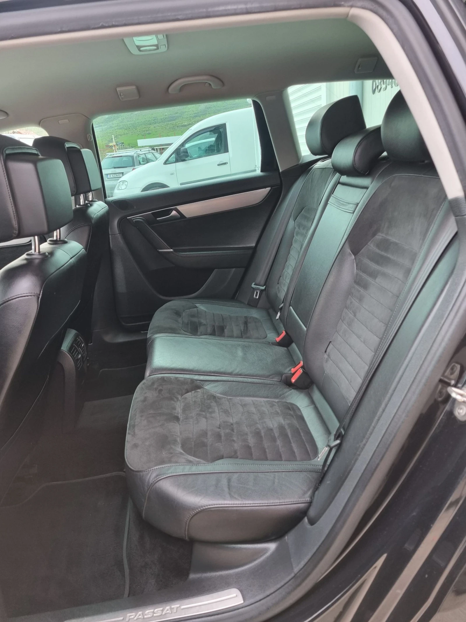 VW Passat 2.0tdi 140к.с Highline Led DSG автомат, снимка 11 - Автомобили и джипове - 54187210