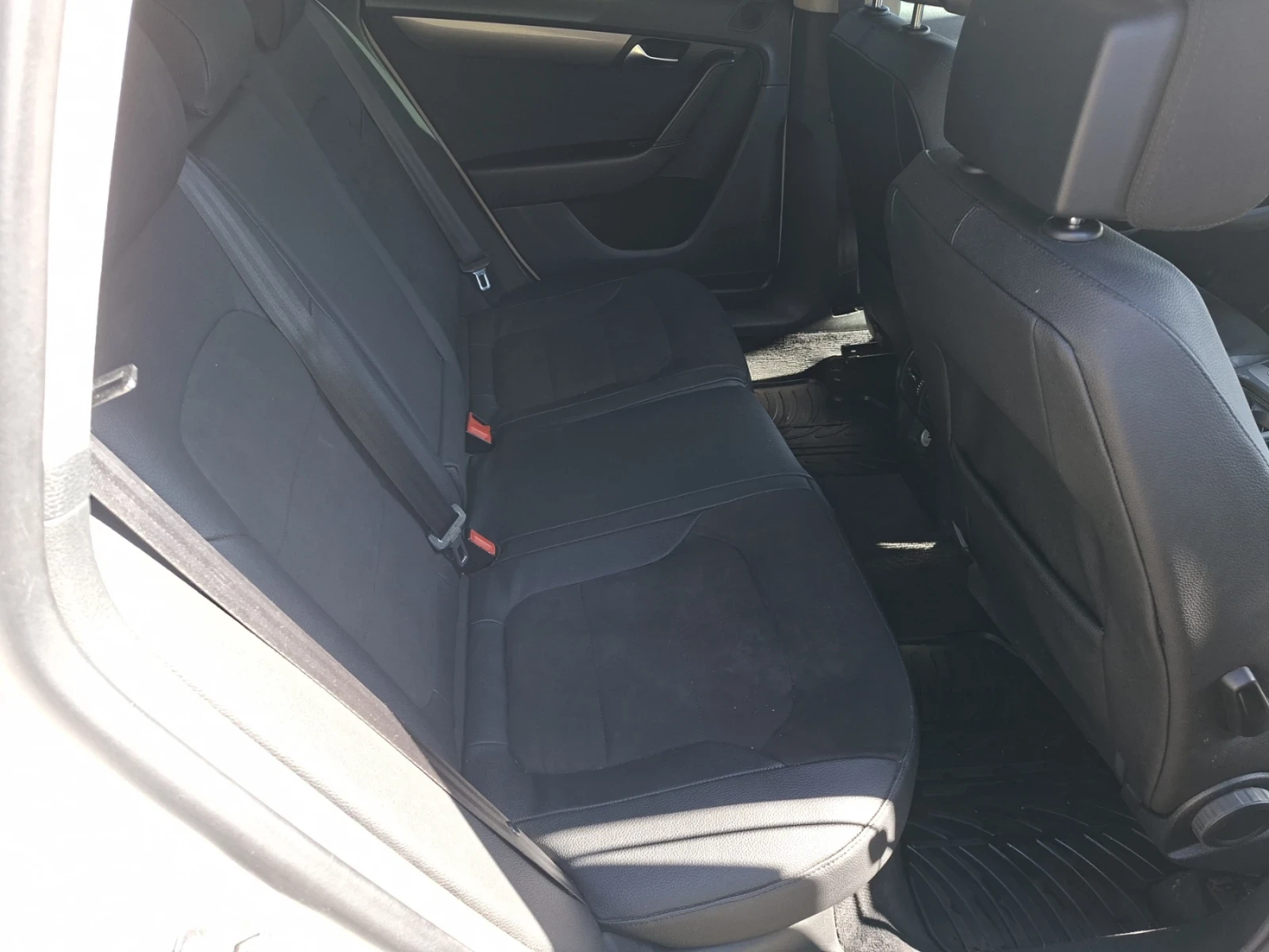 VW Passat 1.4 TSI, снимка 6 - Автомобили и джипове - 54283478