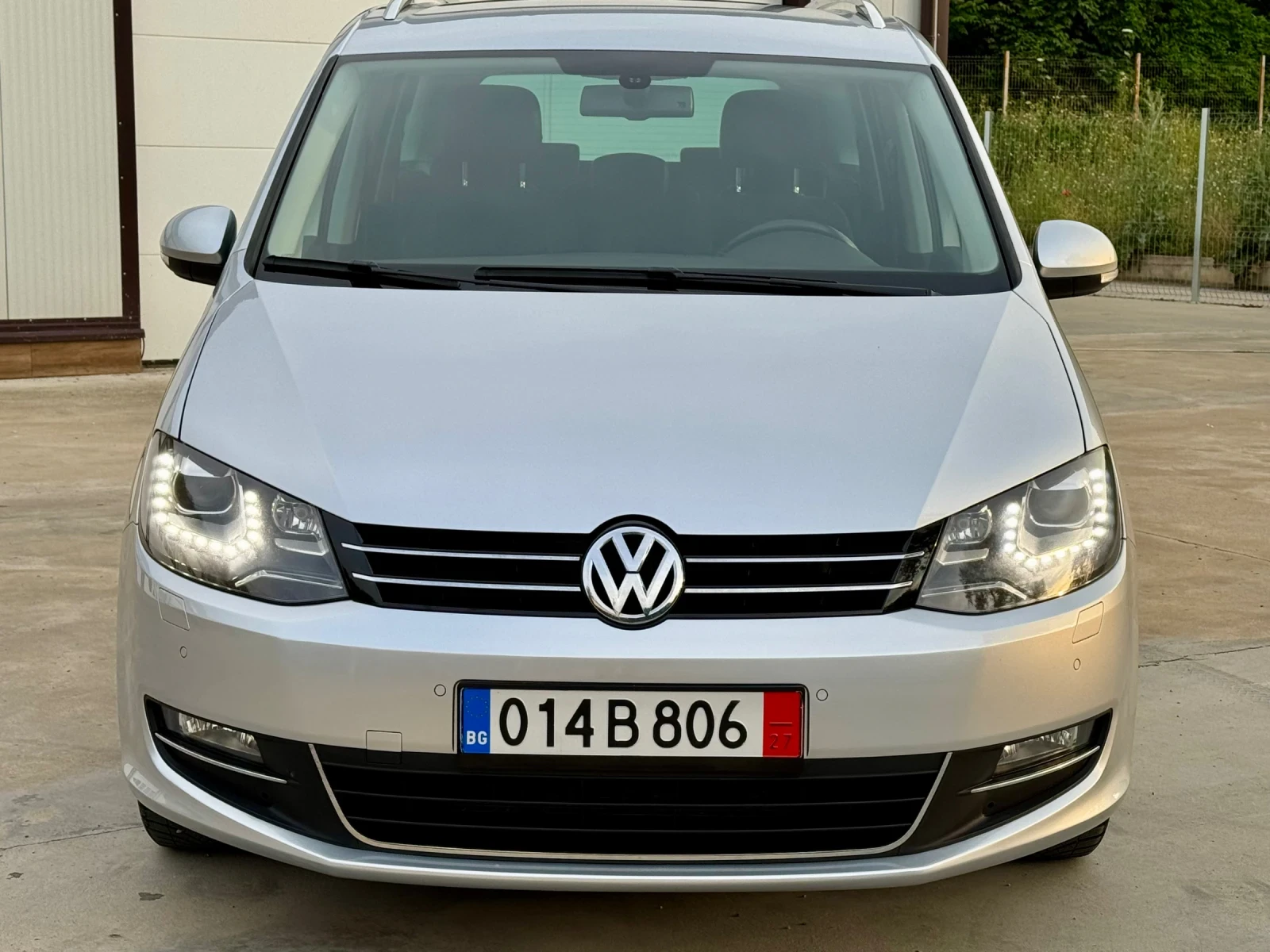 VW Sharan * 2.0TDI* 177ks* DSG* 7-места* HIGHLINE* , снимка 2 - Автомобили и джипове - 54673841