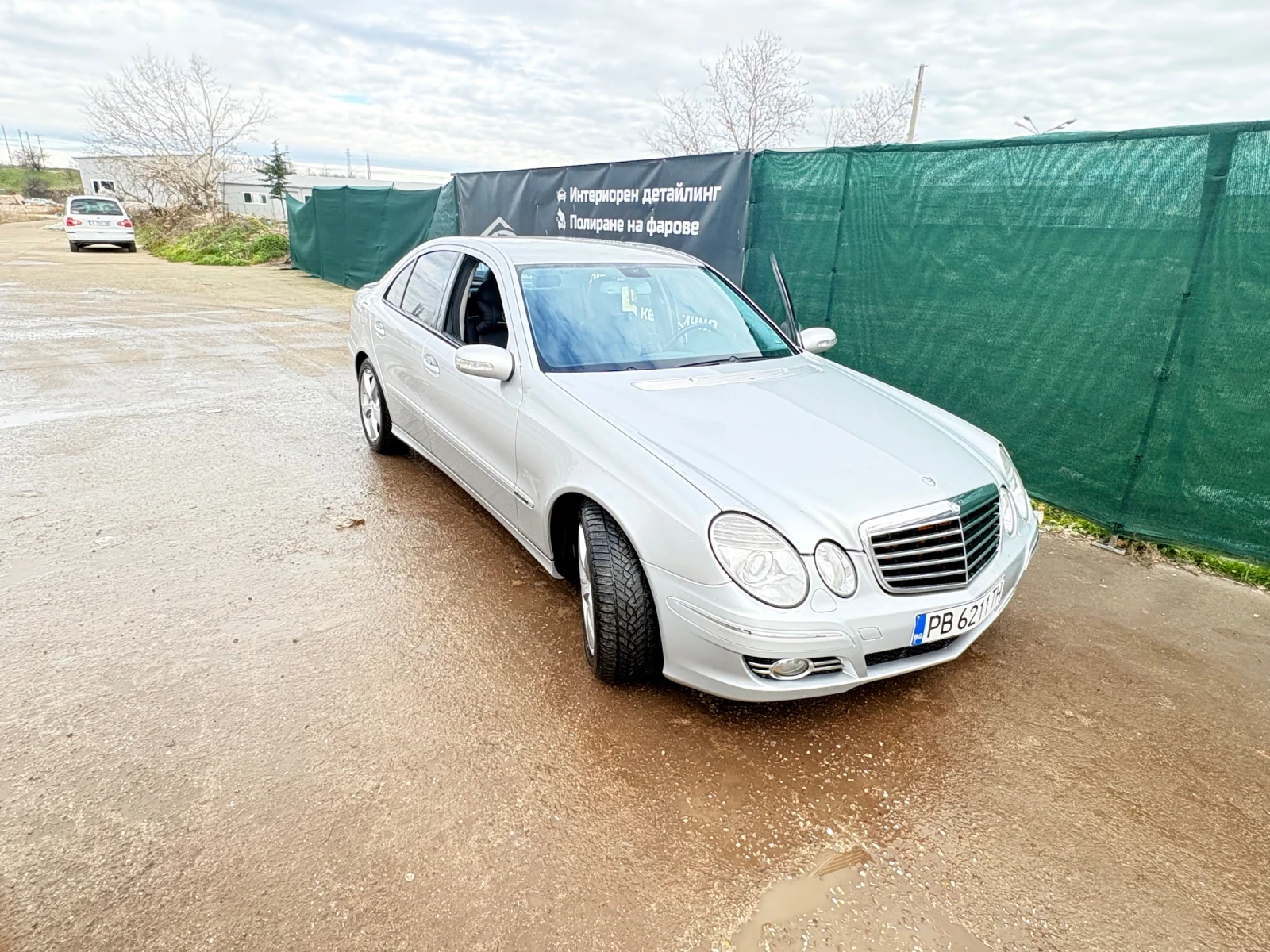 Mercedes-Benz E 270, снимка 5 - Автомобили и джипове - 54862571