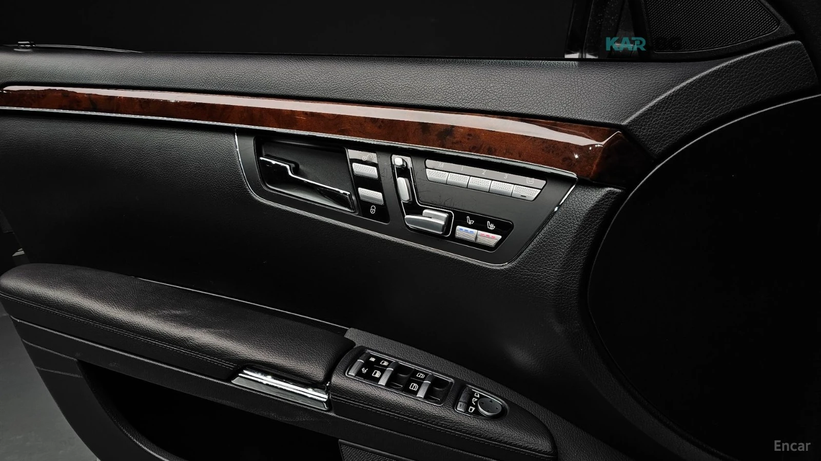 Mercedes-Benz S 500 LONG* AMG SPORT PACK* PANO* ОБДУХВ* МАСАЖ* , снимка 17 - Автомобили и джипове - 54974323
